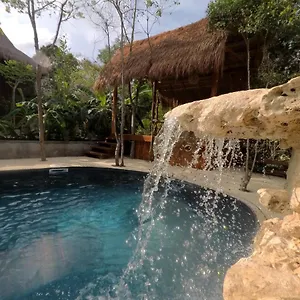Nueve , Tulum Mexique